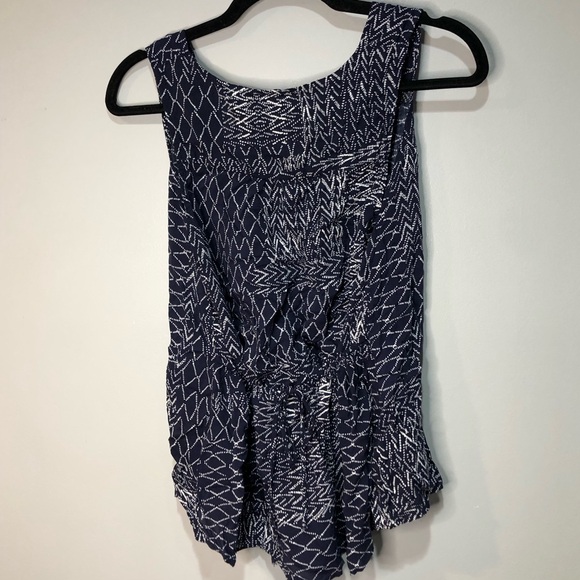 Splendid Navy and White Tank Geometric Design with a Tie Back - Picture 3 of 12